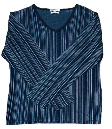 새상품급 세만틱 디자인 V넥 티셔츠 메탈릭 스트라이프