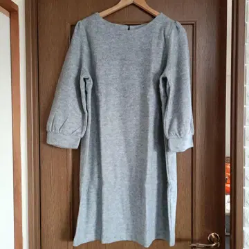 새상품 정가 3990엔 라운드넥 기모 원피스