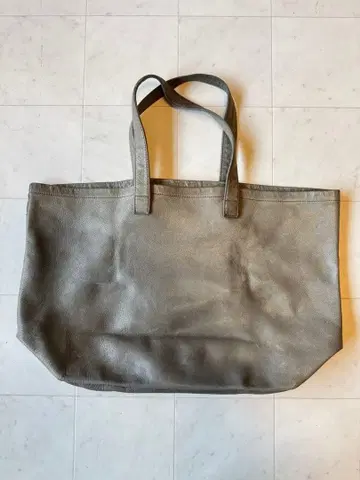 마가렛호웰 그레이 가죽 토트백