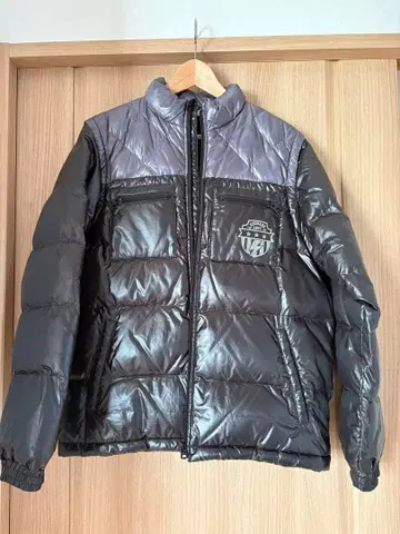 남성용 키스 마크 다운 L