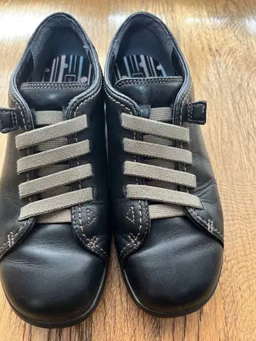 컨디션 최상 아킬레스 솔보 가죽 신발 블랙