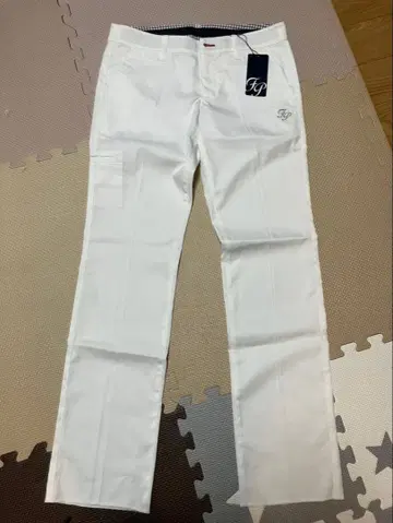 FAIRY POWDER 화이트 스트레이트 팬츠 28 사이즈