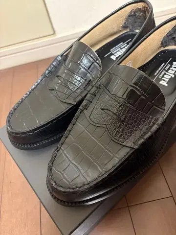 Kenford 크로커다일 로퍼 25.0