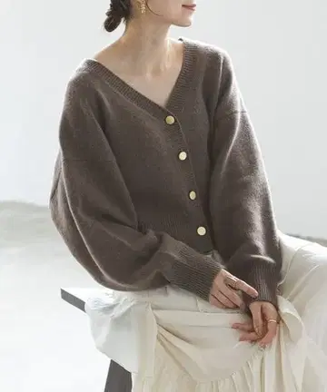 [ NOBLE ] 캐시미어 혼방 V넥 퍼프 슬리브 가디건