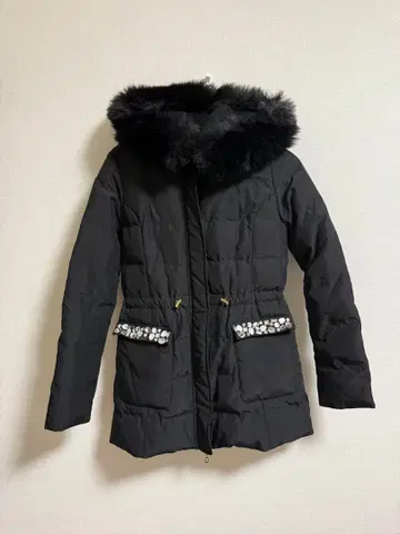 12/14까지 가격 인하 Rady 퍼 달린 비쥬 다운 자켓