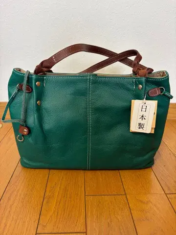 미사용 새상품 라질마 그린 컬러 핸드백 도트 무늬 개성있는