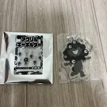 블랙 미야쿠미야쿠 아크릴 키링