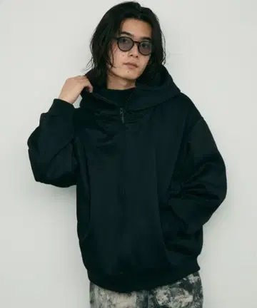 Shoowtime 풀 집업 후드티 빅 실루엣 후디 블랙