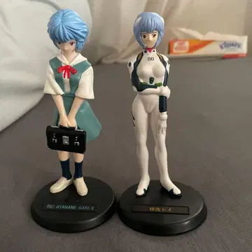 에반게리온 아야나미 레이 피규어 2개