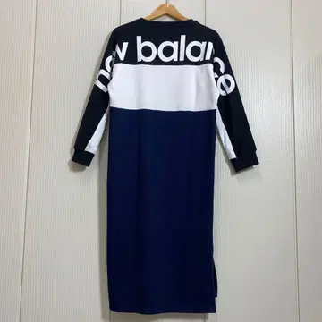 뉴발란스 빅 로고 프린트 맨투맨 롱 원피스
