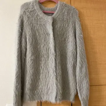 미사용 새상품 우타오 라메 샤기 니트 그레이