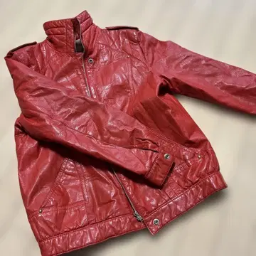 가죽 재킷 빨간색