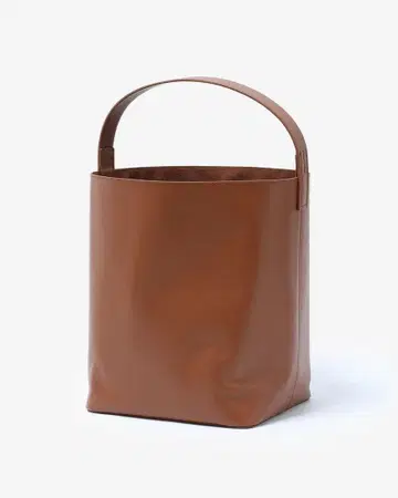 AURALEE LEATHER SHOULDER BAG