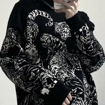 ZARA 자라 올 패턴 타이거 니트 스웨터 블랙 화이트 M 사이즈