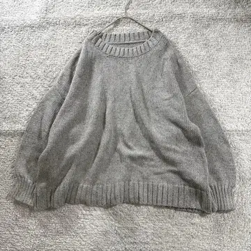 긴팔 니트 스웨터 그레이 루즈핏 성숙 캐주얼 워셔블 플레어
