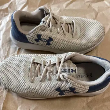 Under Armour Charged Pursuit 러닝