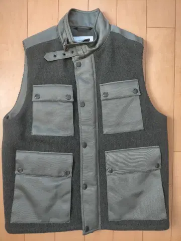 TOMORROWLAND 카키 퀼팅 베스트