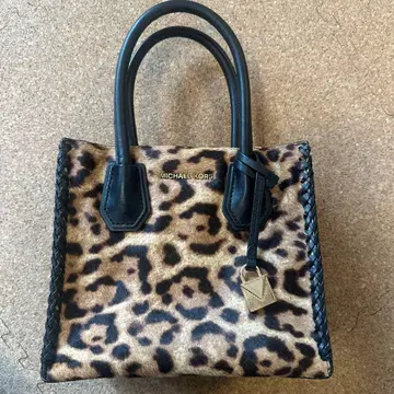 MICHAEL KORS 레오파드 무늬 핸드백