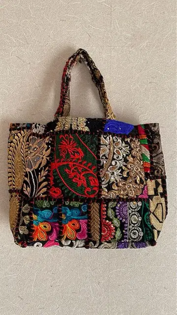 미사용 새상품 차이하네 자리카니파 토트