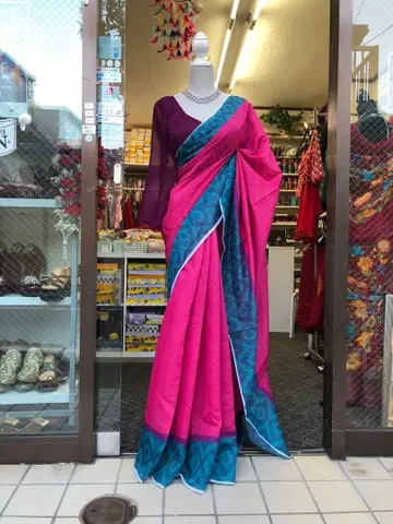 엘레강트한 핑크와 파랑의 사리