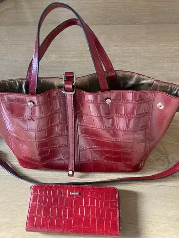 [BARCOS] 빨간색 크로커다일풍 가죽 토트백과 지갑 세트
