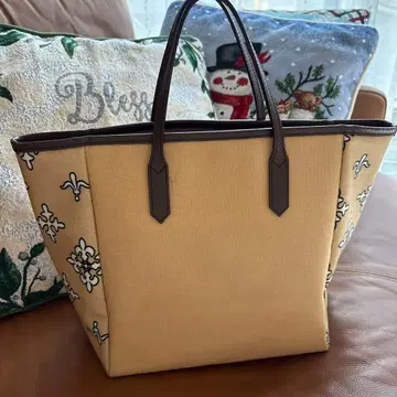 새상품급 러셋 백