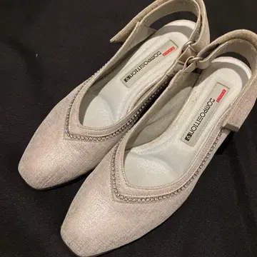 실버 비쥬 장식 웨지 펌프스