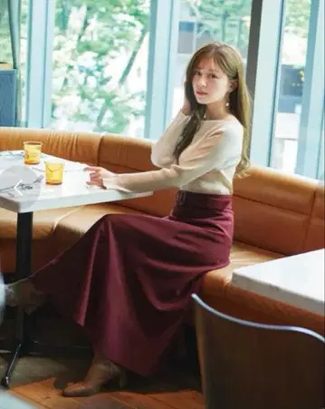 프로포션 샤이니 가을 플레어 스커트