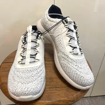 [ 미사용 새상품 ] SKECHERS 초경량 메모리폼 워킹화