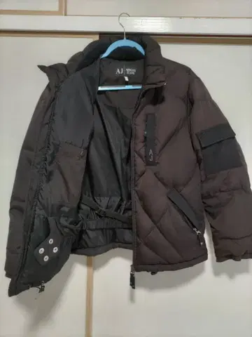 ARMANI JEANS 다운 자켓 퀼팅 디자인