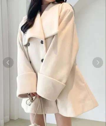 Heather BIG 옷깃 미들 코트 화이트/베이지