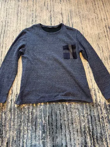 BLACK LABEL 네이비 스웨터