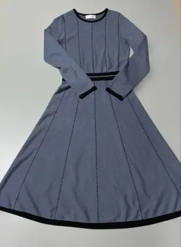 인덱스 니트 원피스 긴팔 플레어 스커트 M 사이즈