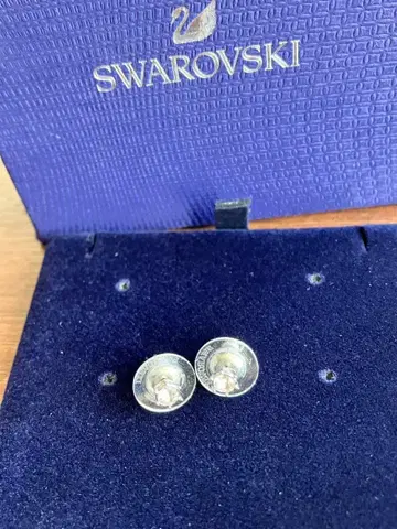 SWAROVSKI 스와로브스키 귀걸이 [양쪽 귀용] 클리어 스와로