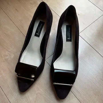 새상품 매킨토시 런던 스웨이드 펌프스 23cm