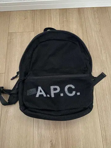 A.P.C. 메쉬 백팩