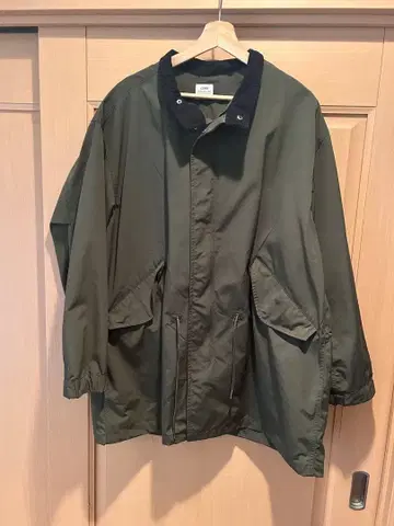 coen 올리브 그린 모즈 코트