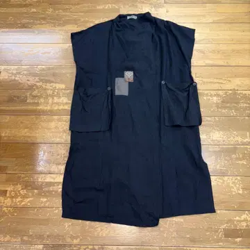 블랙 슬리브리스 롱 베스트