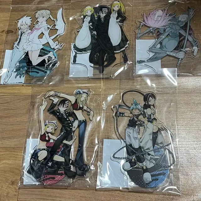 소울이터 표지아크릴스탠드 17,16,15,3,2 일괄판매