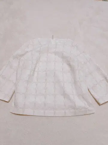 [ 컨디션 최상 ] 아마카 AMACA 화이트 자수 레이스 블라우스 40