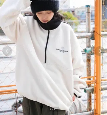 새상품급 선데이 스케이트 클럽 하프 지퍼 풀오버 플리스 원포인트