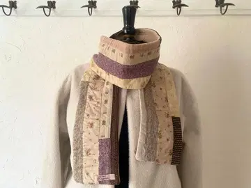 HUG O WAR 빈티지 패치워크 머플러