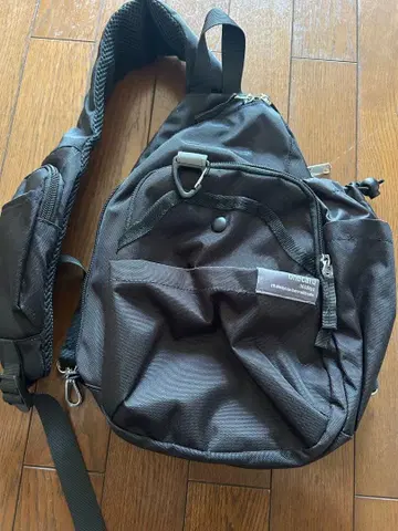 완카루 바디 백