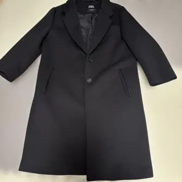 ZARA 블랙 체스터 코트 M 사이즈