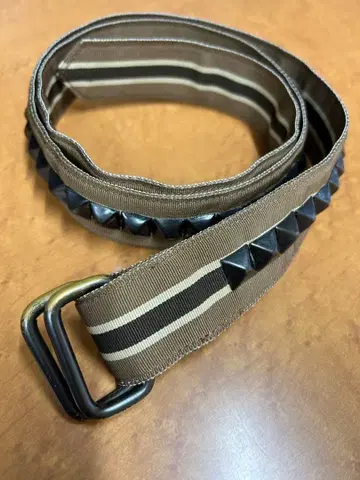 Number (N)ine 넘버나인 피라미드 스터드 벨트 카트기