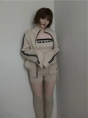ANDMARY Zoe full zip set up beige