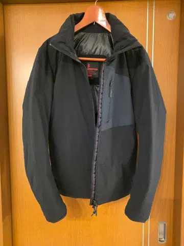 BRIEFING 블랙 다운 자켓