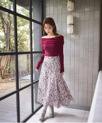 프로포션 몰 레이스 일레헴 플레어 스커트