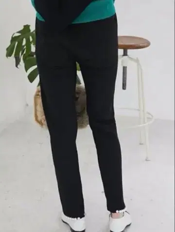 Myu 백 펄 슬림 레그 팬츠