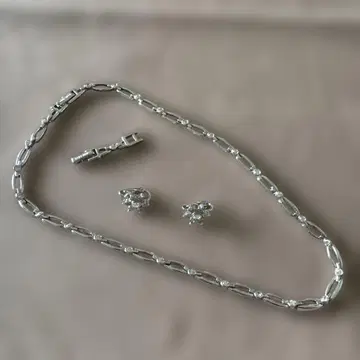 니나리치 목걸이 귀찌 크리스탈 포함